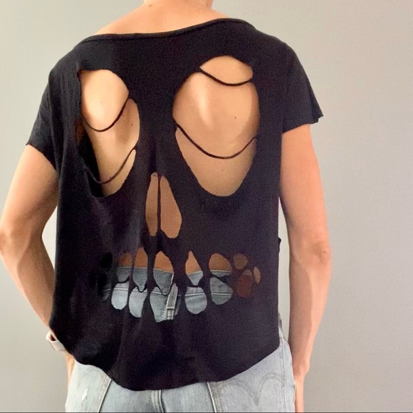 JC Fits Skull Tee w/ Cutout Back - Picture 10 of 12